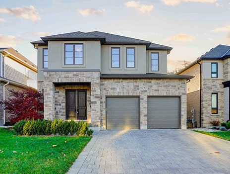 1095 Riverbend Road