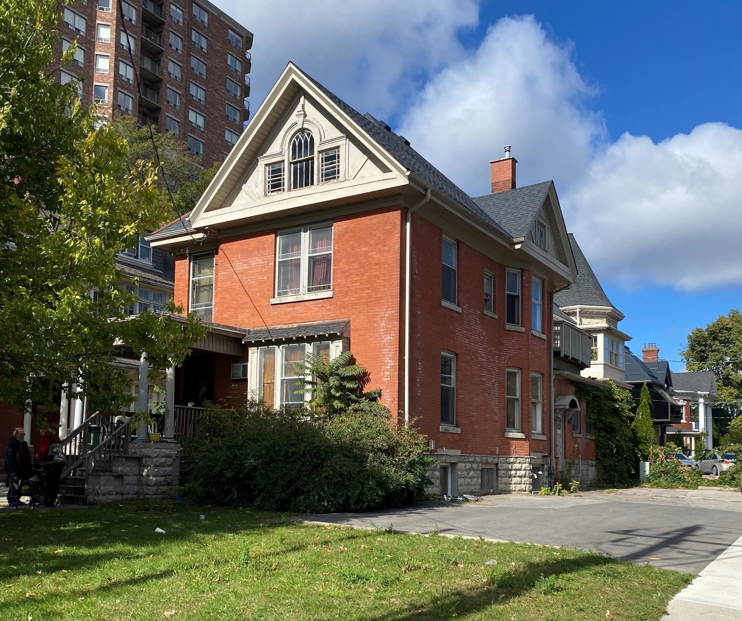334 Queens Avenue, London East (East F), Ontario N6B 1X4